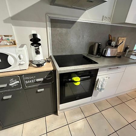 Appartement De Charme 40M2 Proche Centre Hospitalier Valenciennes Exterior foto